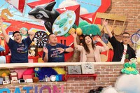 左から、チョコレートプラネット、ヒコロヒー、シソンヌ長谷川。(c)フジテレビ