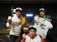 左からますだおかだ岡田、ナインティナイン岡村、東野幸治。