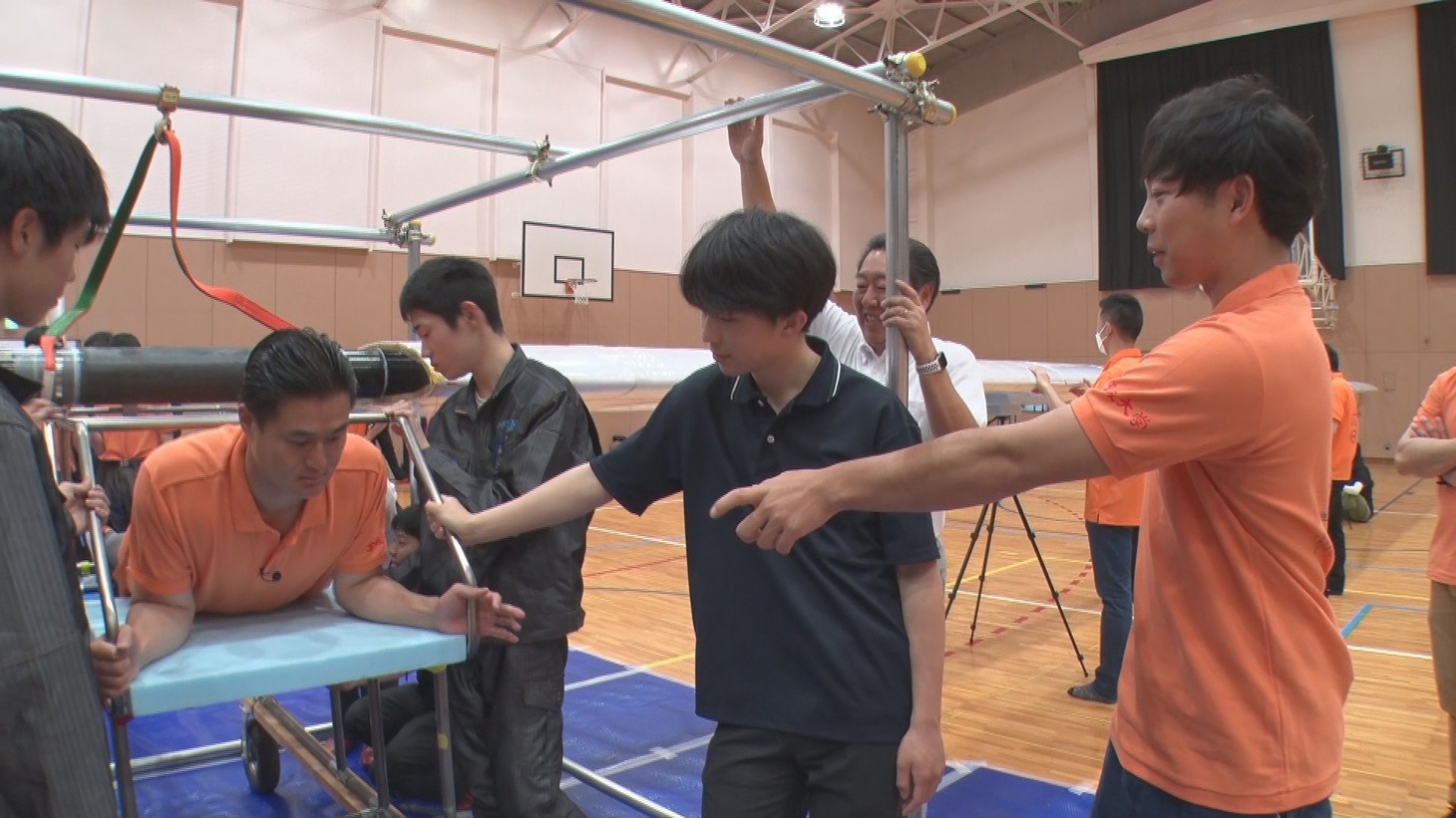 テストフライトに臨むティモンディ。(c)読売テレビ