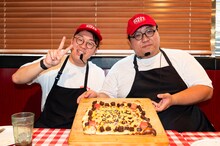 シェーキーズ特製ママタルト誕生日ピザ。