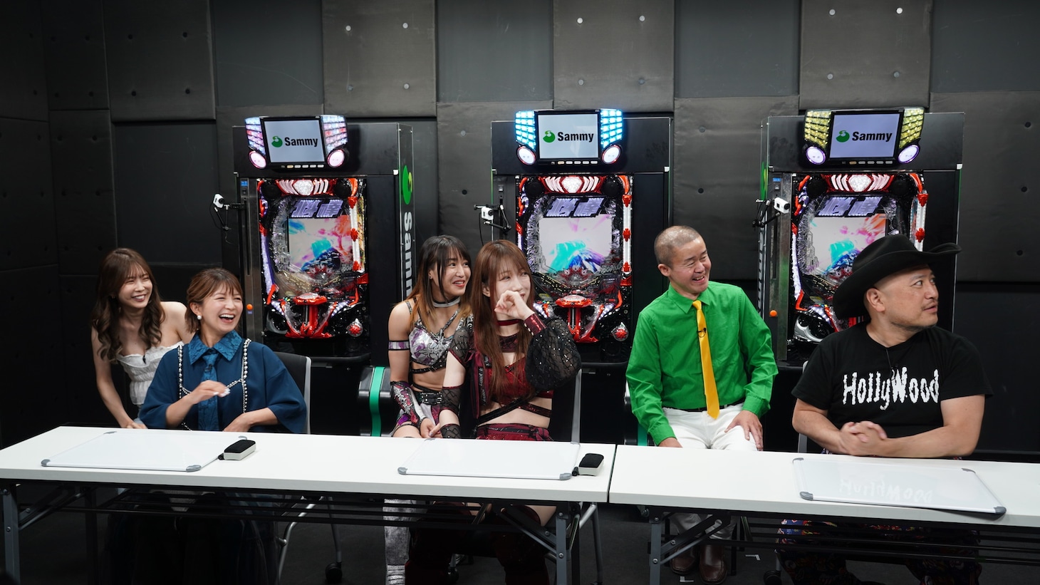 「芸能界『e北斗の拳10』大好き王決定戦」のワンシーン。