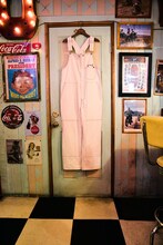 紅しょうがデザイン案のオーバーオール。