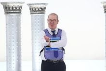 ルシファー吉岡 (c)関西テレビ