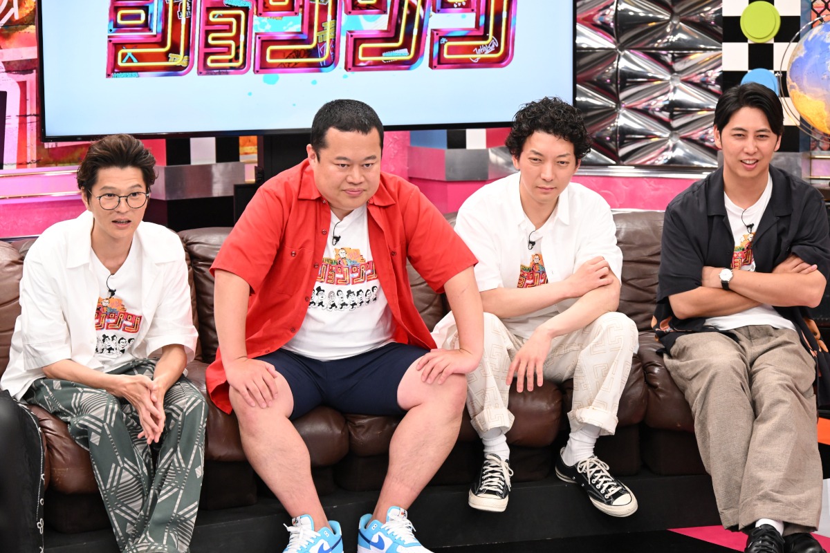 左から、モグライダー、ニューヨーク。(c)TBS