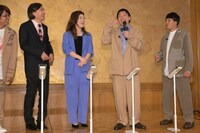 会見の様子。(c)テレビ朝日