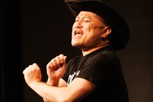 ハリウッドザコシショウ（撮影：二瓶 彩）