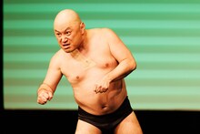 ハリウッドザコシショウ（撮影：二瓶 彩）