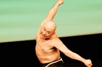 ハリウッドザコシショウ（撮影：二瓶 彩）