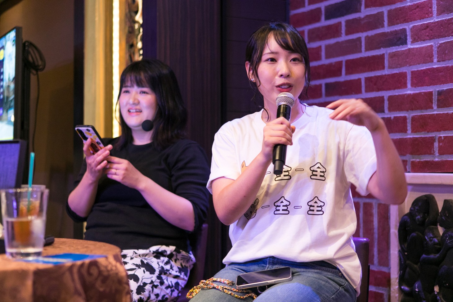 左から後閑百合亜、高木真備。