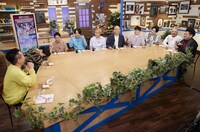 左から、かまいたち、ウエストランド井口、永野、お見送り芸人しんいち、みなみかわ、ライス関町、相席スタート山添、鬼越トマホーク。(c)ABCテレビ