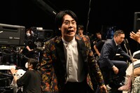 「助けてくれー！」と叫ぶ爆笑問題・太田に続いて「助けてあげてくれー！」と叫ぶ令和ロマンくるま。