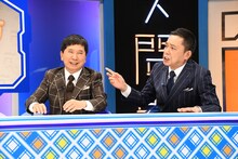 相方・田中の性質を話す爆笑問題・太田（右）。