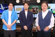 「バス vs 鉄道 乗り継ぎ対決旅」プロデューサーの高橋伸幸氏（中央）と佐久間宣行（左）、伊集院光（右）。