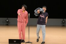 新たな「Perfumeじゃないです」の誕生を喜ぶフースーヤ。（写真提供：吉本興業）