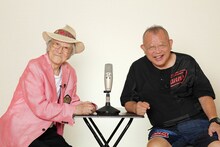 「無学 鶴の間」に出演した笑福亭鶴瓶とゲストの浜村淳（左）。