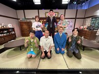 （前列左から）タカアンドトシ、ナイチンゲールダンス、（後列左から）堀内美里アナ、秘蔵。(c)HBC