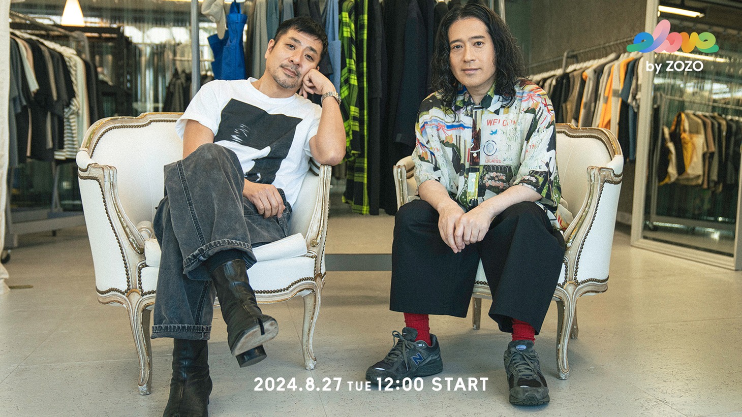 ピース又吉とN.HOOLYWOODのデザイナー尾花大輔（左）。