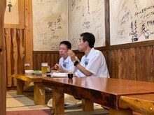 左から西川きよし、石田靖。(c)関西テレビ