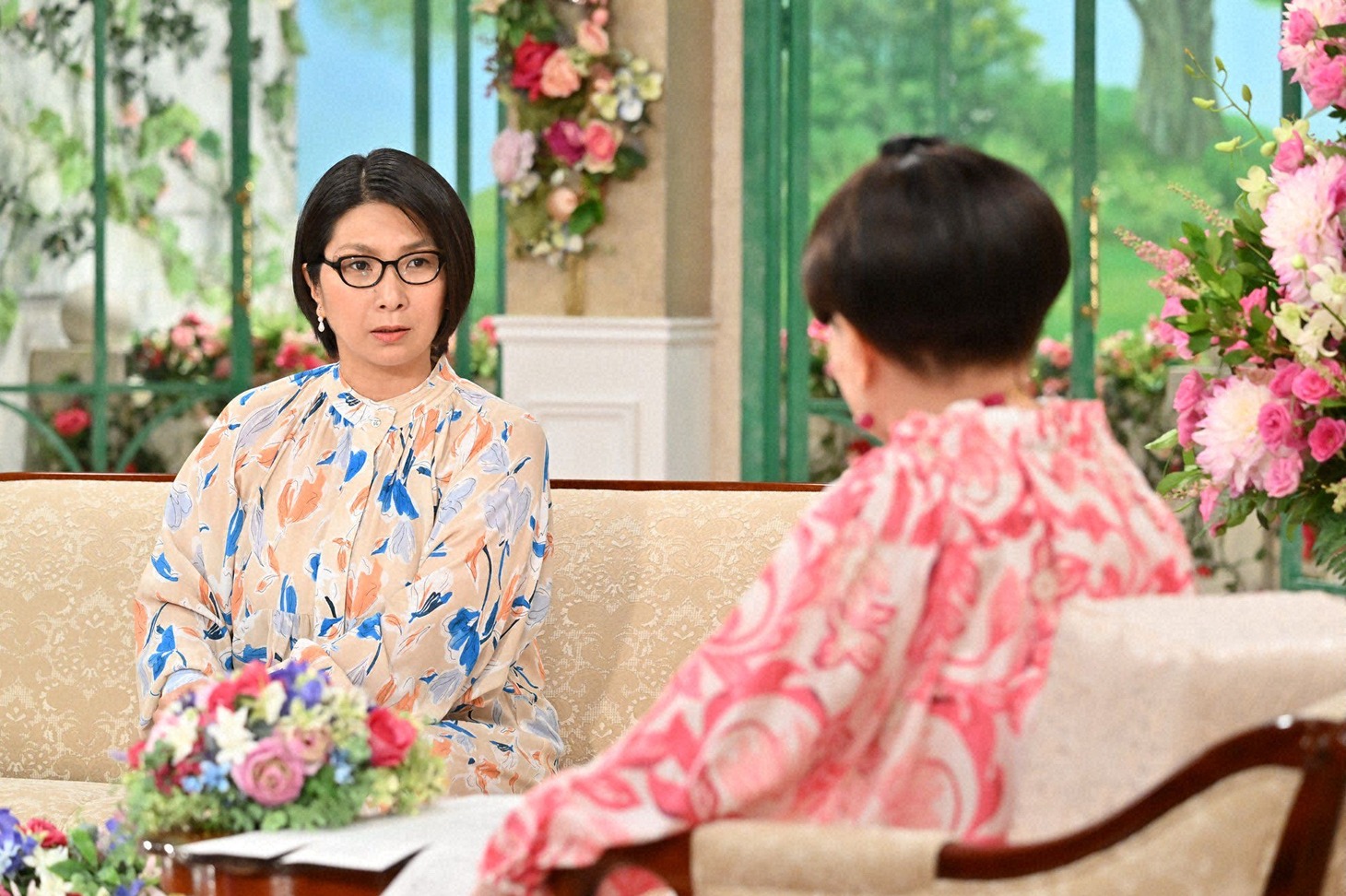 クワバタオハラくわばたと黒柳徹子。(c)テレビ朝日