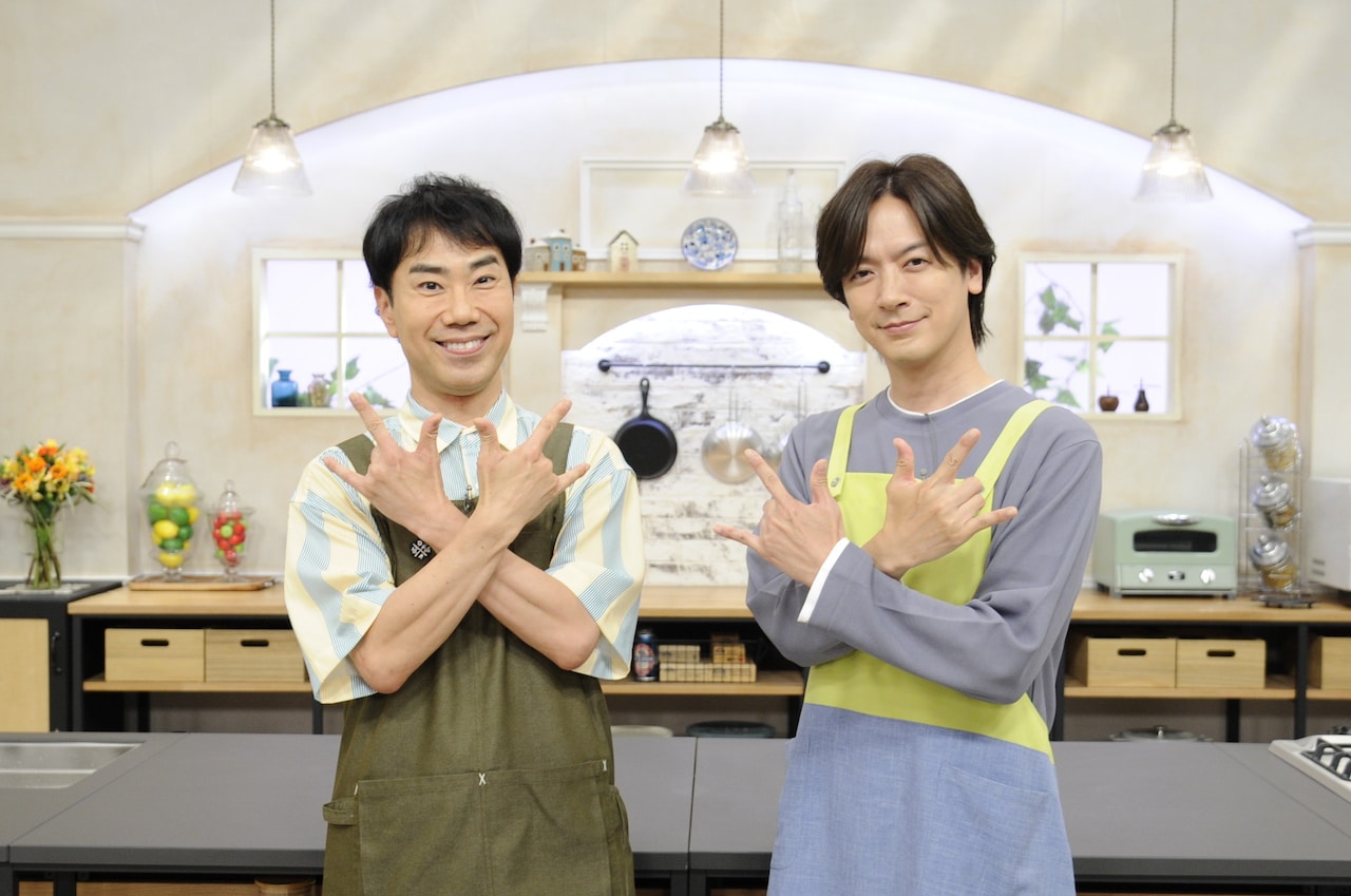 藤井隆とDAIGOがうれしい料理共演、盛り付けの工程で歌い出す
