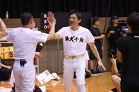 「火曜は全力！華大さんと千鳥くん」のワンシーン。(c)関西テレビ