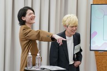 MCを務める兄弟。