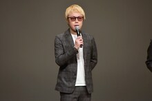 「蛾か蝶」総合プロデューサーの見取り図リリー。