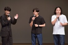 「蛾か蝶」の考察を繰り広げるかが屋と、それにリアクションするダウ90000蓮見（左）。