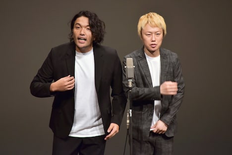 イベントのラストに漫才を披露する見取り図。