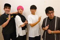 EXIT（左）とミキ（右）。