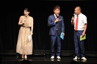 左から安田乙葉、U字工事。