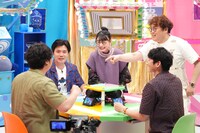「お笑い4コマパーティー　ロロロロ」のワンシーン。(c)中京テレビ