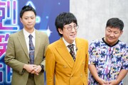 ヘンダーソン(左から2人)(写真提供:吉本興業)