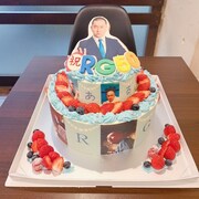 レイザーラモンRG、50歳の誕生日ケーキ。
