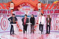 左からさや香・新山、ブラックマヨネーズ、チュートリアル。(c)読売テレビ