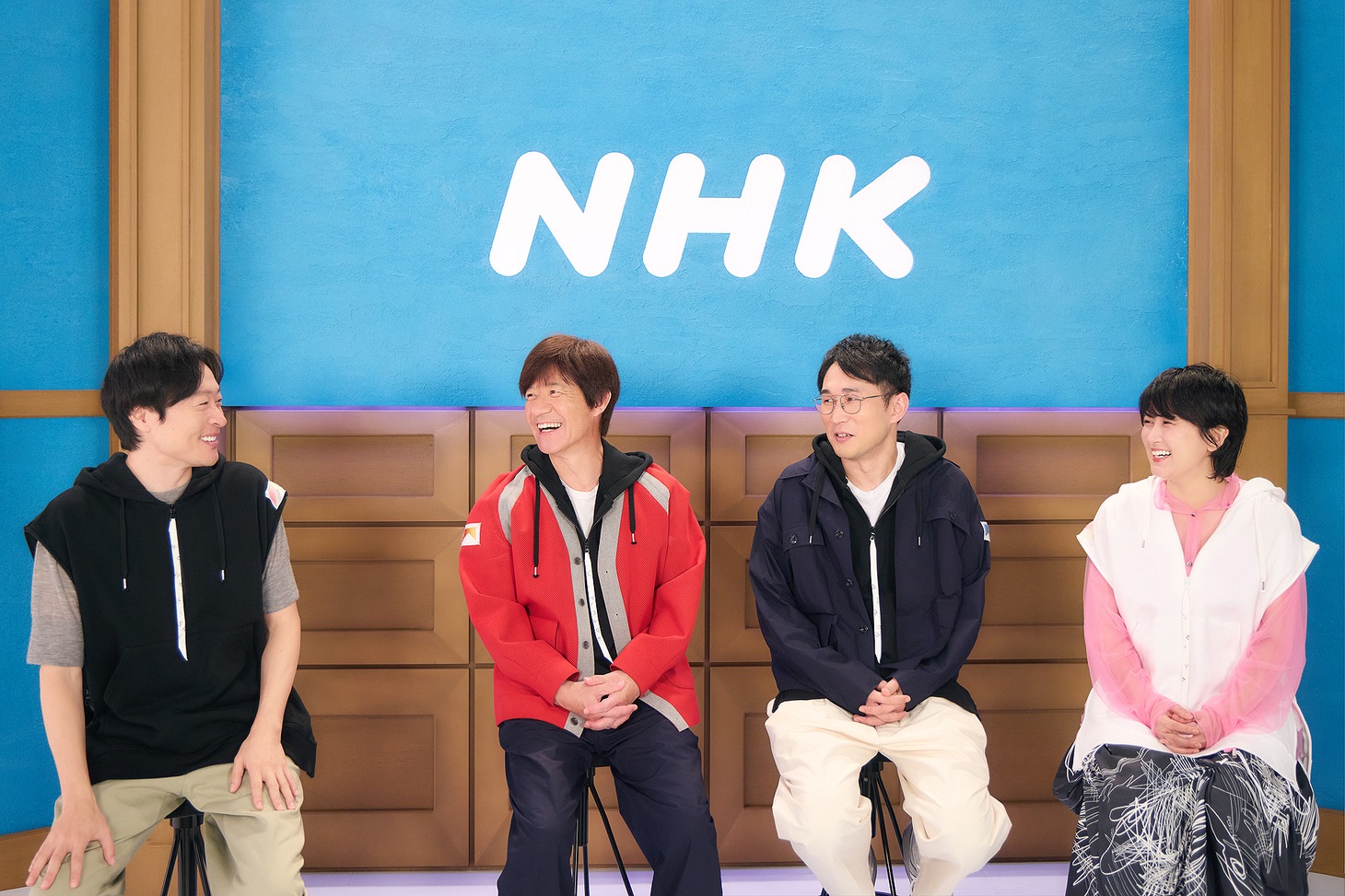 取材中の様子。左から川西賢志郎、内村光良、シソンヌじろう、ラランド・サーヤ。（撮影：小林恵里）