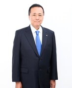「下北沢カレーフェスティバル」を応援している世田谷区長・保坂展人氏。