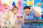 左から佐久間大介、バナナマン日村。(c)日本テレビ