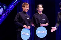 左からKIMI、TOMO。(c)関西テレビ