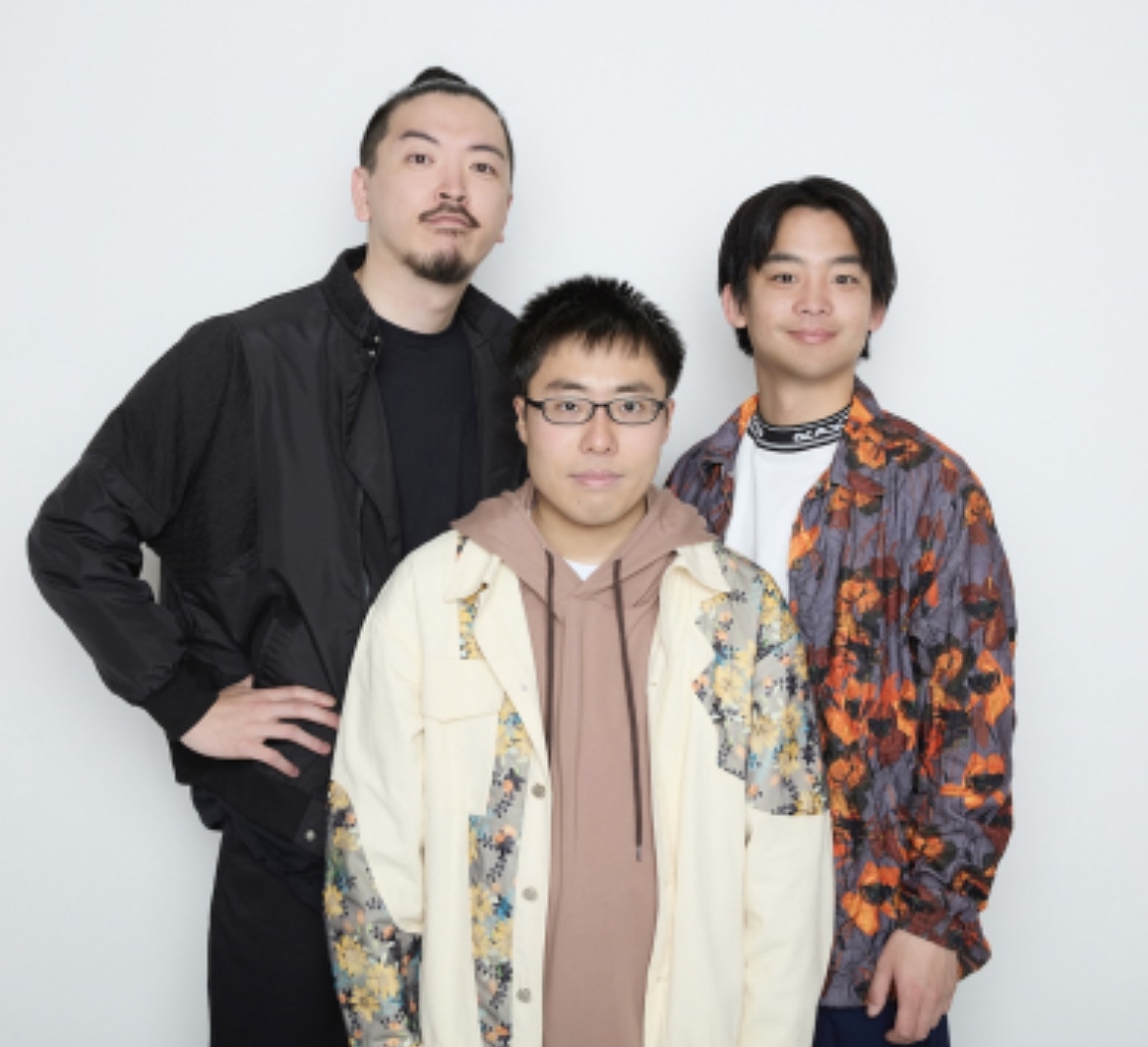 ゼンモンキー。左からヤザキ、荻野将太朗、むらまつ。