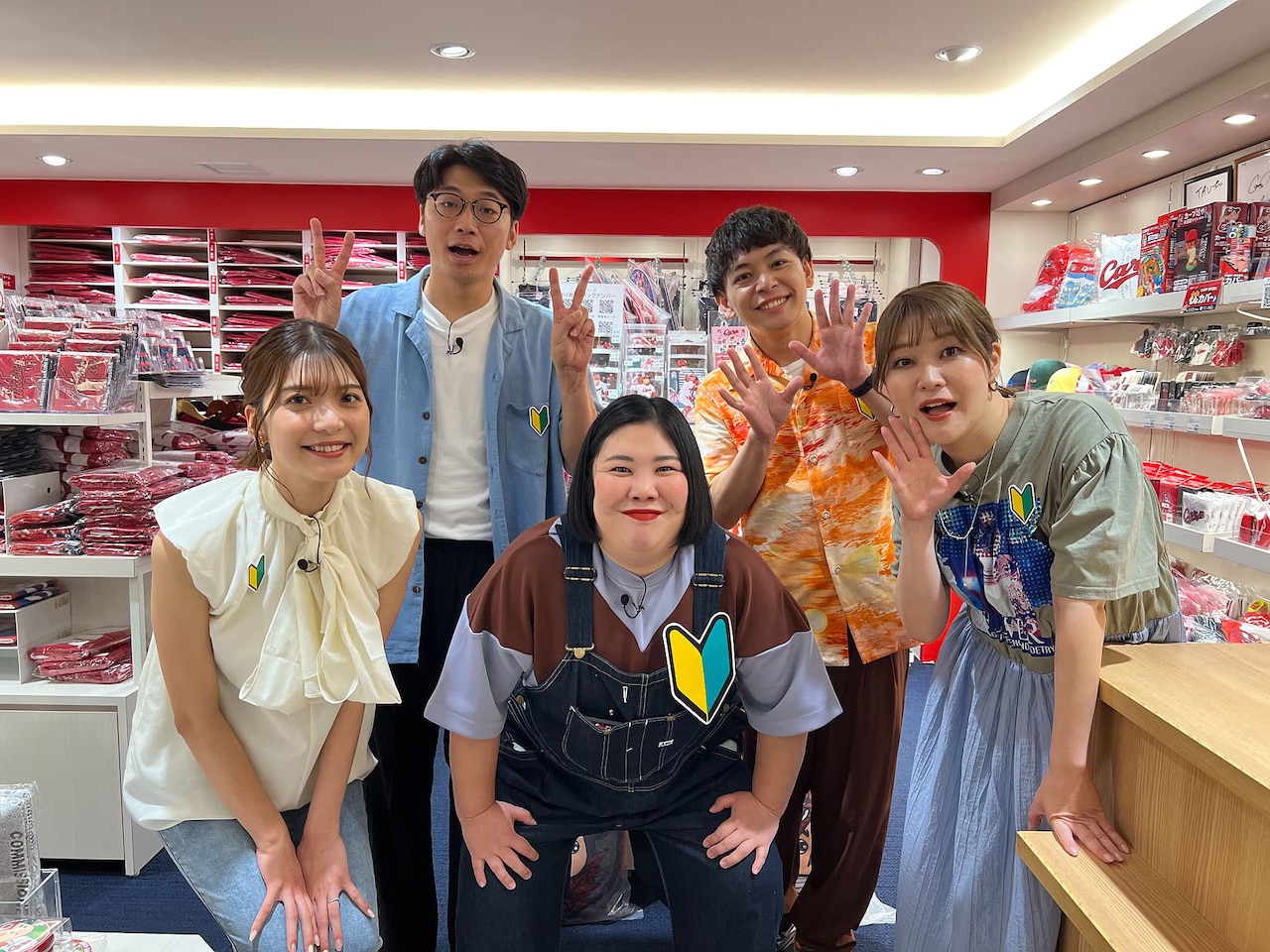 ★サマーセール！！店頭購入で20％OFF！★【レガストック川崎本店】マルチカラーテレビボード　94TV台　クオーレ２　NA さや香＆紅しょうが、元テレビ新広島アナウンサー西山穂乃加と東京ロケ