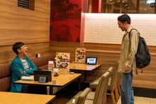 左から東京03飯塚、シソンヌじろう。(c)日本テレビ