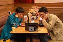 左から東京03飯塚、シソンヌじろう。(c)日本テレビ