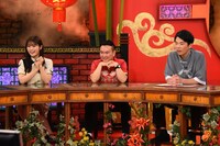 左から渋谷凪咲、かまいたち。(c)関西テレビ