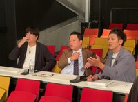 ネタを審査する（左から）ライス関町、ダイアン津田、とろサーモン村田。(c)ABCテレビ