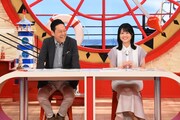 左から東野幸治、中島めぐみアナウンサー。(c)関西テレビ