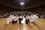「LIFE！12周年！ファン感謝祭！」に出演した（左から）シソンヌじろう、ドランクドラゴン塚地、内村光良、西田尚美、ココリコ田中。(c)NHK