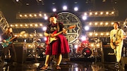 「フジ芸人ロックフェスティバル2023」に登場した渡辺直美(中央)、ニッポンの社長・辻(右)、レイザーラモンRG(左)ら。(c)フジテレビ