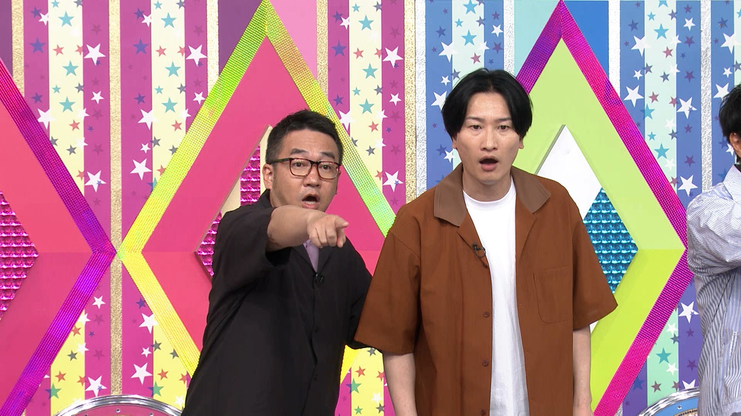 左から、なすなかにし中西、相席スタート山添。(c)テレビ朝日