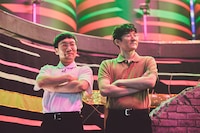 「THEゴールデンコンビ」に挑む男性ブランコ平井とロングコートダディ堂前。